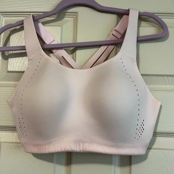 Lululemon Air support Sport Bra Pink Strawberry Milkshake Women’s Size 38B - Picture 3 of 10